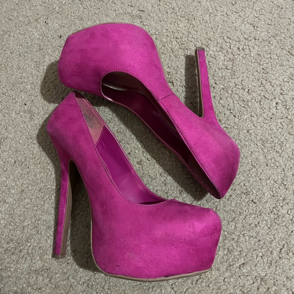 Fuchsia Justfab heels. Womens size 8.5